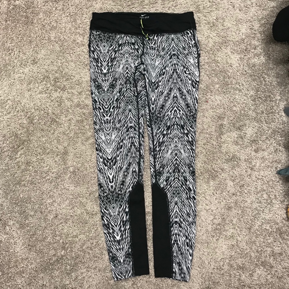 Nike workout or running leggings